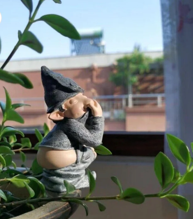 Pooping Naughty Garden Gnome Statue